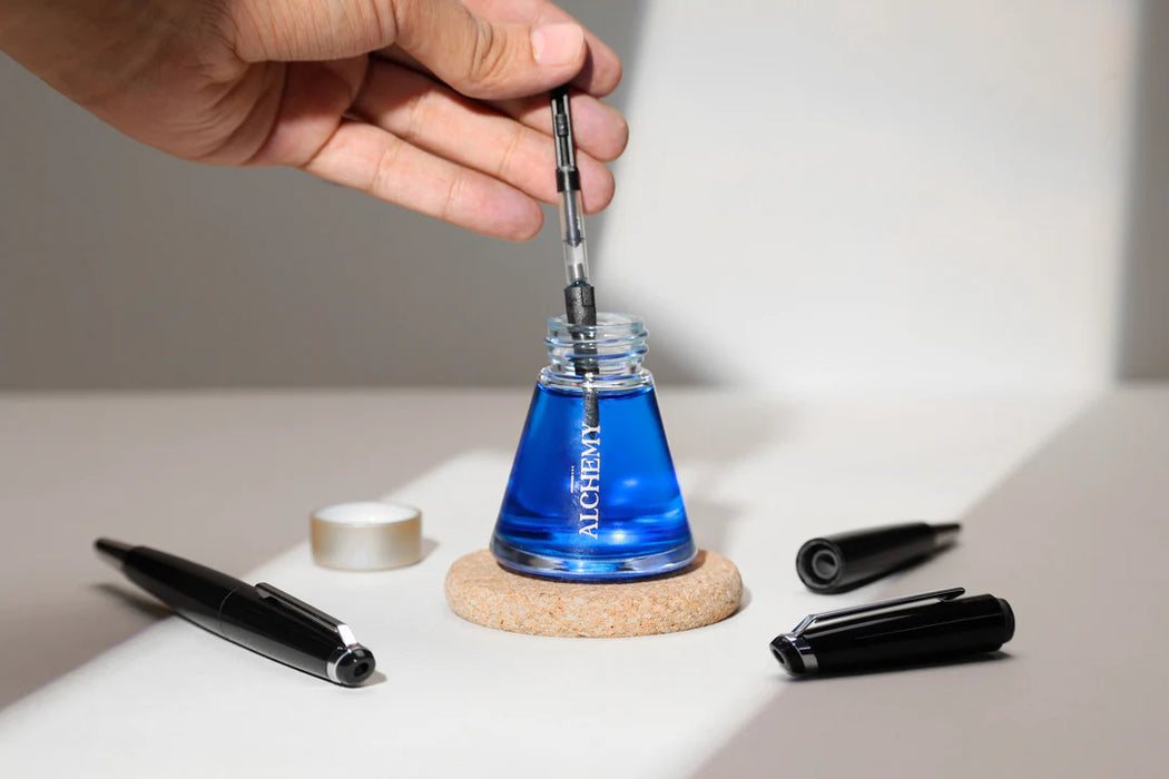 Endless Phantom Retractable Fountain Pen - Blue w/ Chrome