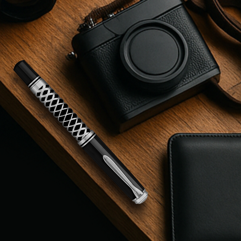 Pelikan Souveran M805 Fountain Pen - Metal Sleeve