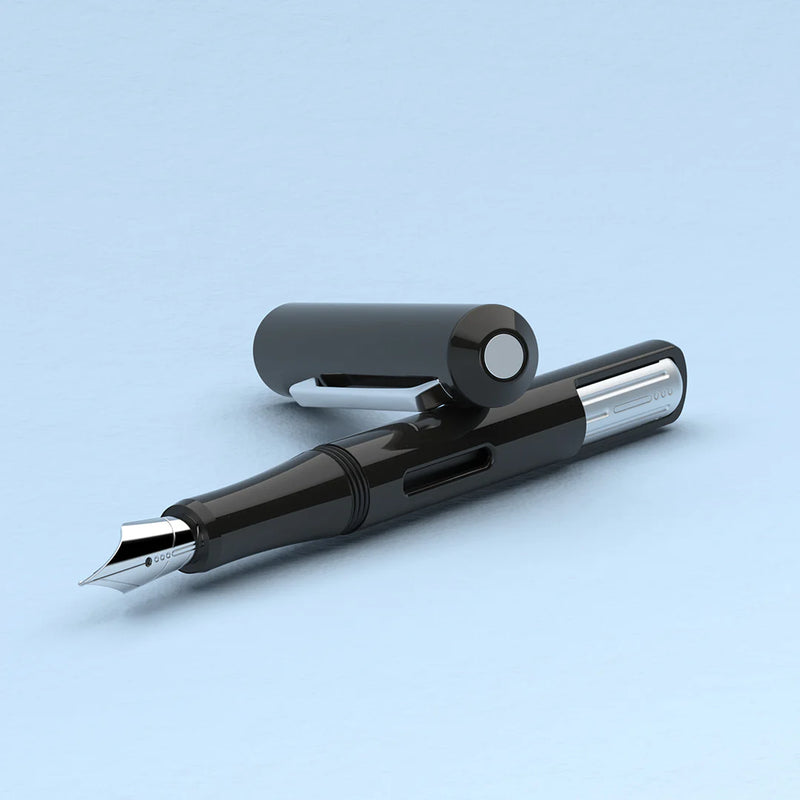 Endless Captiva Fountain Pen - Infinite Space Chrome