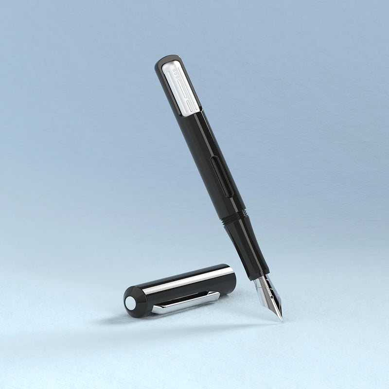 Endless Captiva Fountain Pen - Infinite Space Chrome