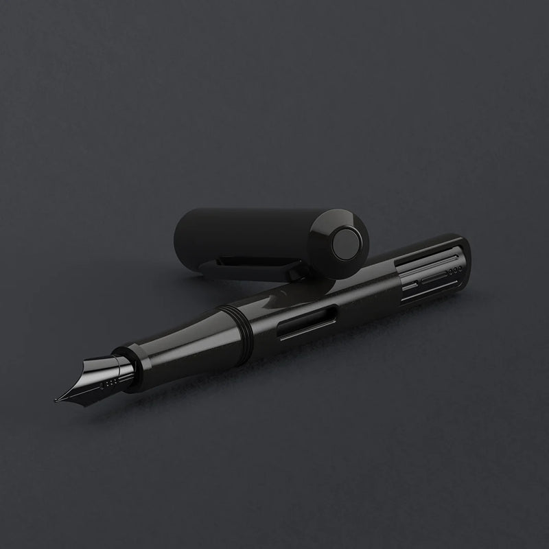Endless Captiva Fountain Pen - Stealth Black