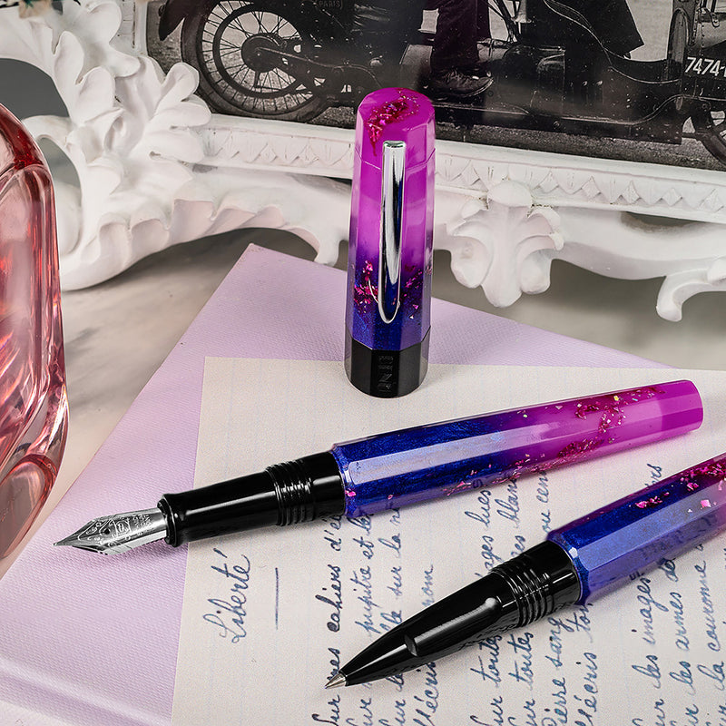 BENU Euphoria Fountain Pen - Love Story (Glow-In-The-Dark)