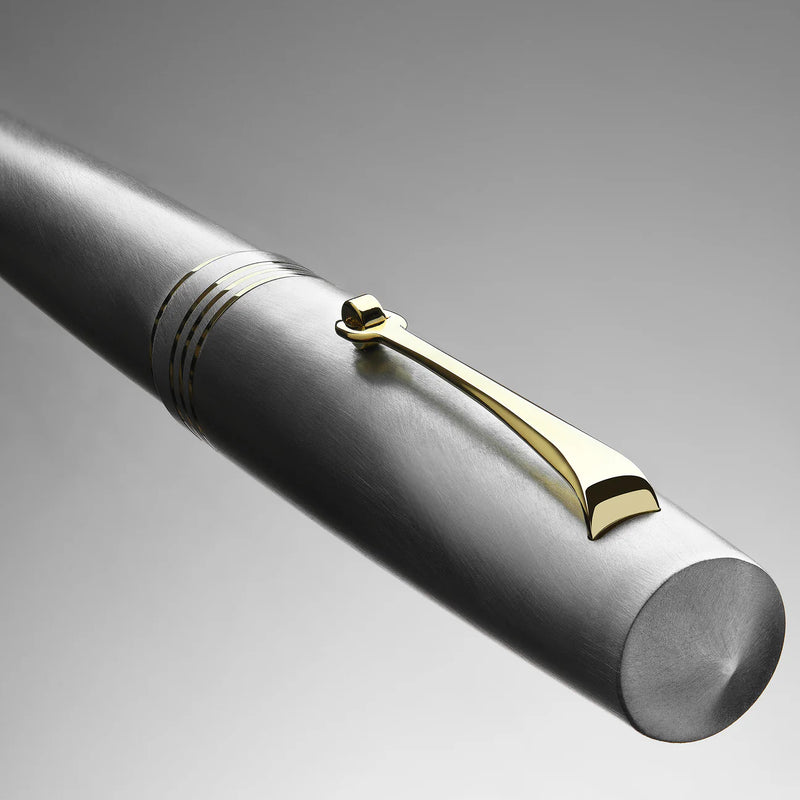 Leonardo Officina Italiana Momento Zero Fountain Pen - Aluminia, Gold Trim, Limited Edition
