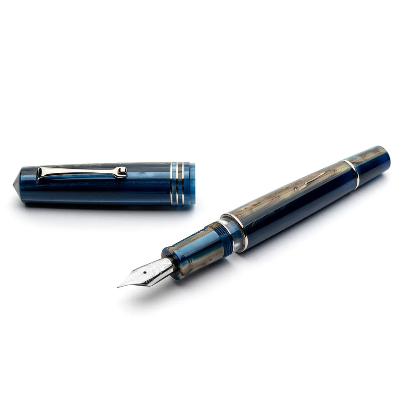 Leonardo Officina Italiana Momento Zero Grande 2.0 Fountain Pen - Dark Hawaii, Silver Trim