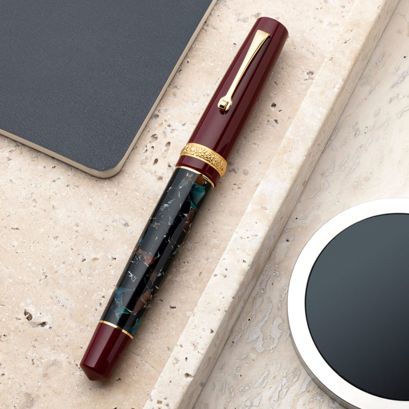 Leonardo Officina Italiana x DolceVita Momento Zero Fountain Pen - Marmo Pompei, Gold Trim