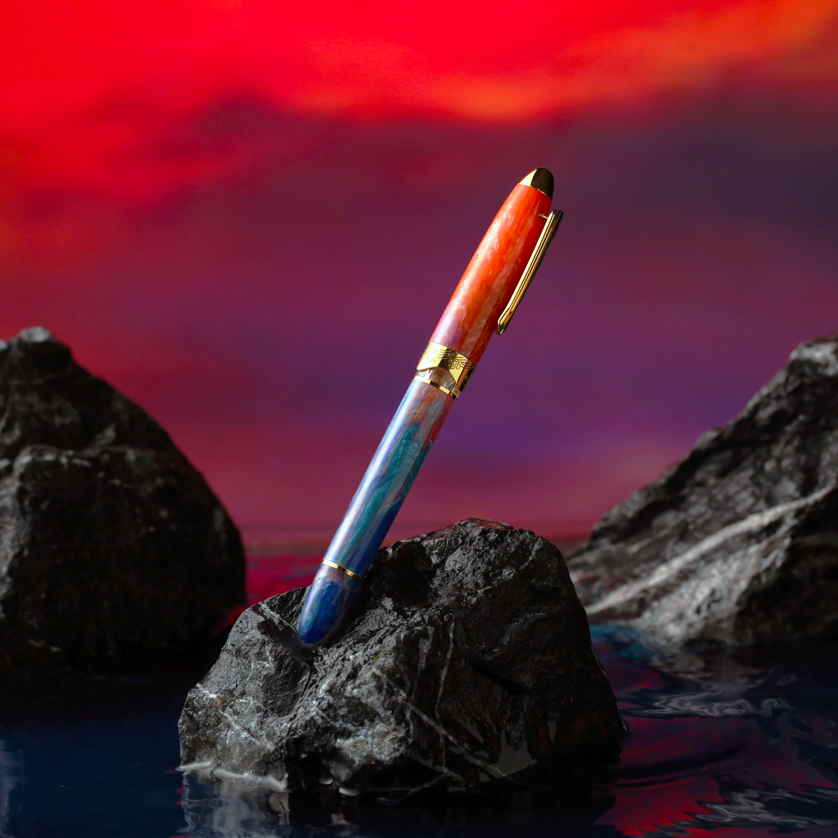 Nahvalur Horizon Dusk Fountain Pen — Pulp Addiction
