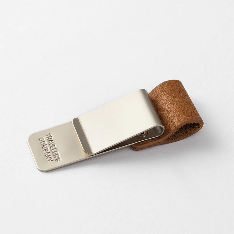 TRAVELER'S Notebook Refill - 016 Pen Holder (M) Camel