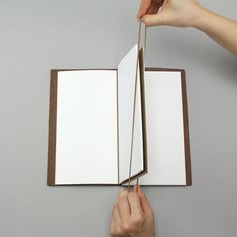 TRAVELER'S Notebook Refill - Regular Size, 021 Connecting Rubber Band