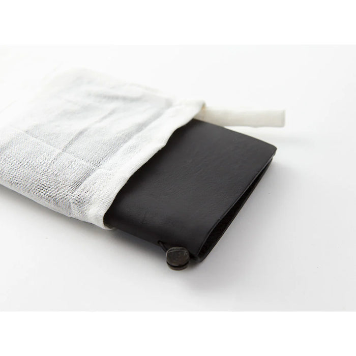 TRAVELER'S Notebook Starter Set - Passport Size, Black