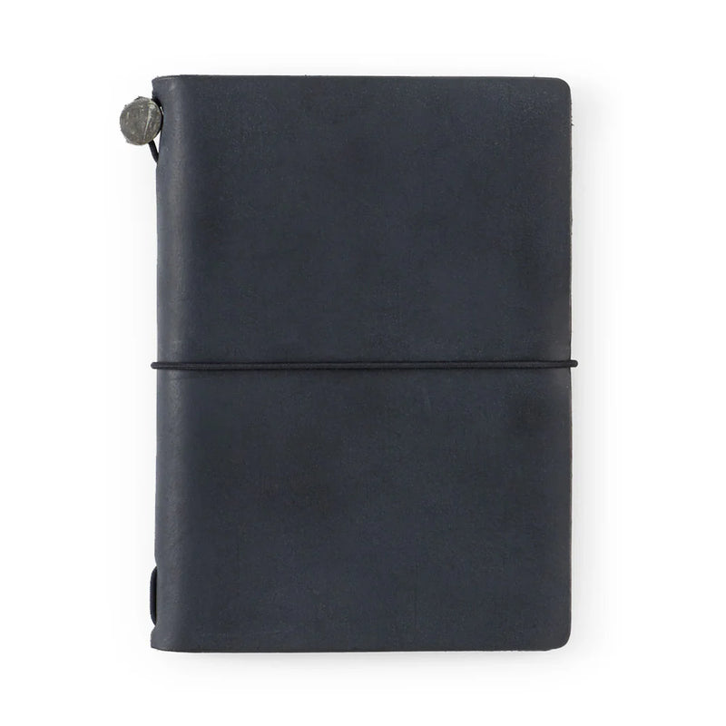 TRAVELER'S Notebook Starter Set - Passport Size, Black
