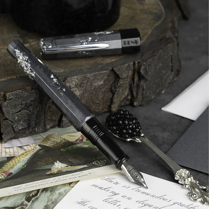 BENU Euphoria Fountain Pen - Caviar