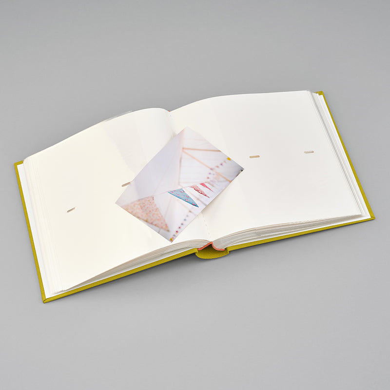 Semikolon Photo Album Classic, 200 Pockets, Matcha