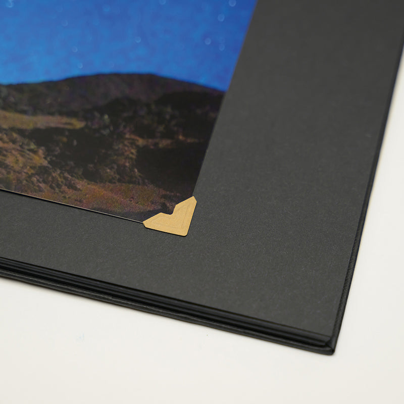 Semikolon Photo Corners – Force