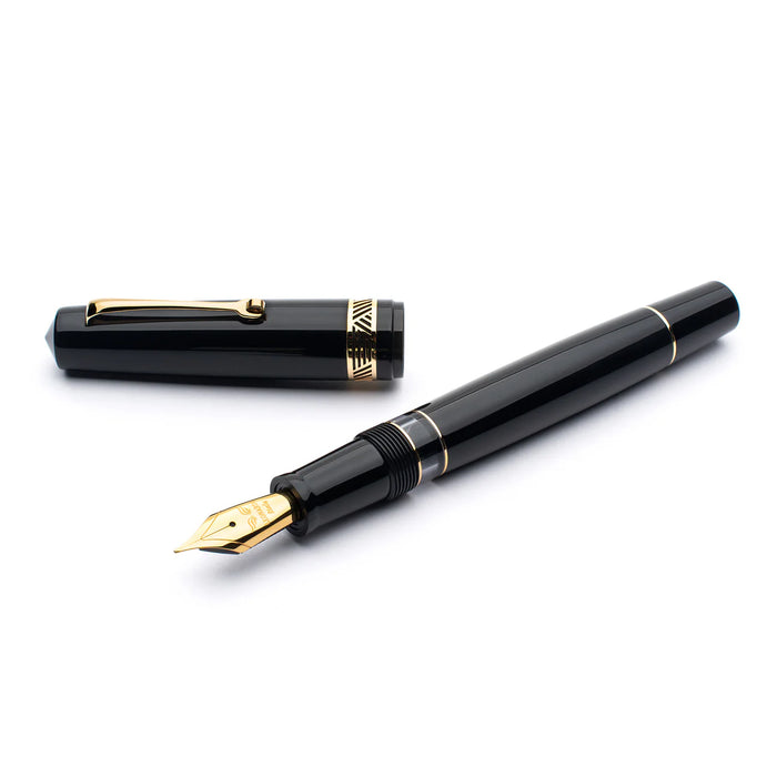 Leonardo Officina Italiana Momento Magico Fountain Pen - Glossy Black, Gold Trim