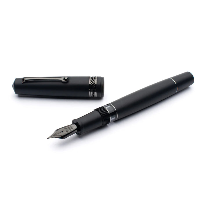 Leonardo Officina Italiana Momento Magico Fountain Pen - Matte Black, Ruthenium Trim