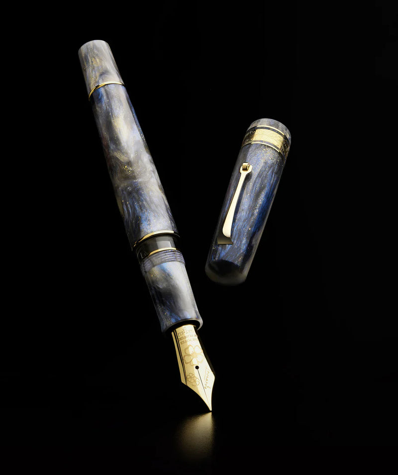 Leonardo Officina Italiana Momento Zero Grande 2.0 Fountain Pen - Orchidea Blue 14k Gold #8 Nib, Gold Trim