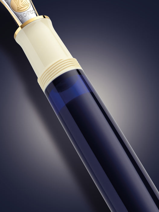 Pelikan M800 Fountain Pen - Souveran Cream Blue, Special Edition