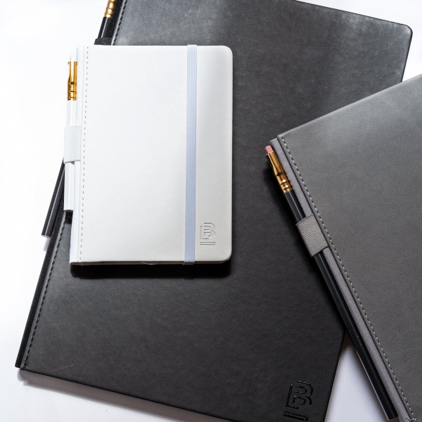 Blackwing Slate Notebook Medium - White - Lined