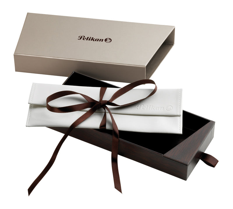 Pelikan P205 Fountain Pen - Classic Cartridge Black - Medium