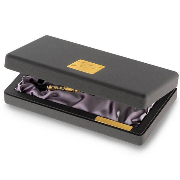 Pelikan M900 Fountain Pen - Toledo Black Fine