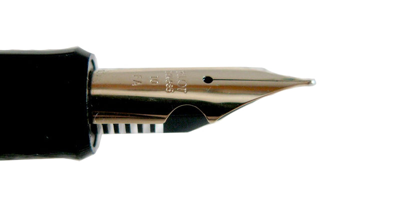 Pilot Custom 742 Fountain Pen - Black Falcon