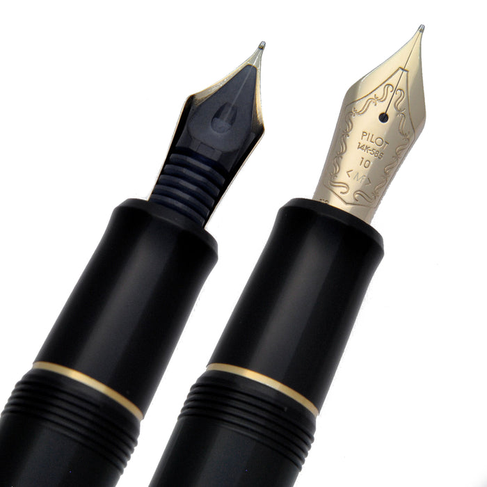 Pilot Custom 742 Fountain Pen - Black Fine