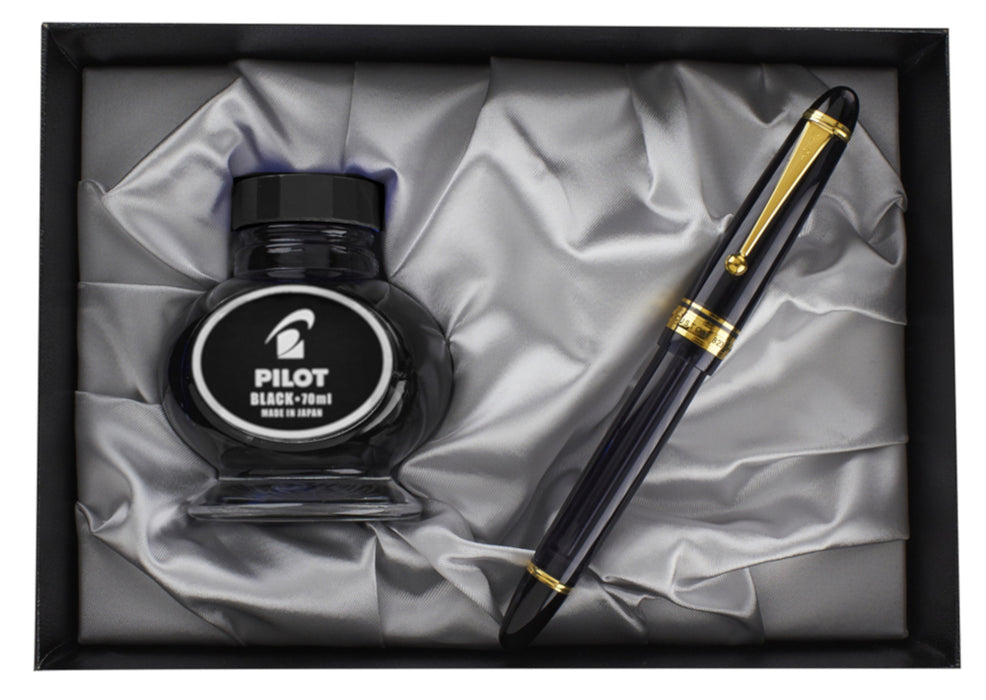 Pilot Custom 823 Fountain Pen and Ink Gift Set - Smoke Broad