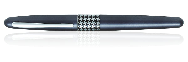 Pilot Metropolitan MR3 Houndstooth Grey Italic Stub Fountain Pen