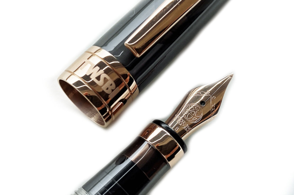 TWSBI Diamond 580 Fountain Pen - Smoke RoseGold II Broad